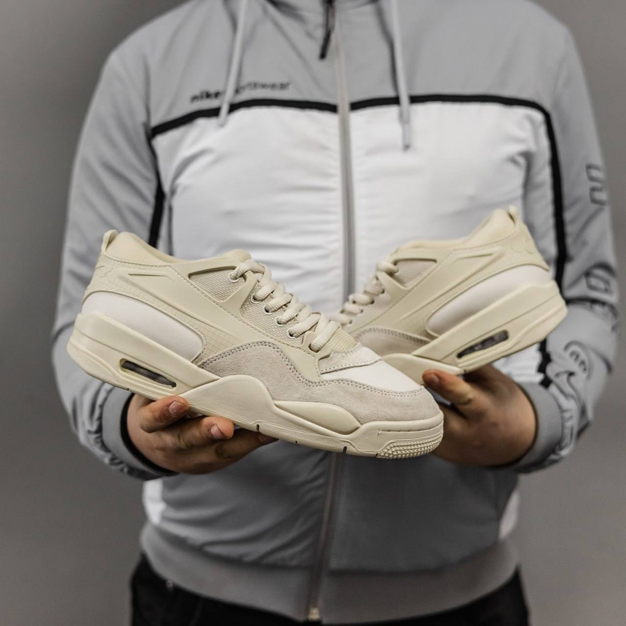 Nike Air Jordan 4 RM - Зображення 3