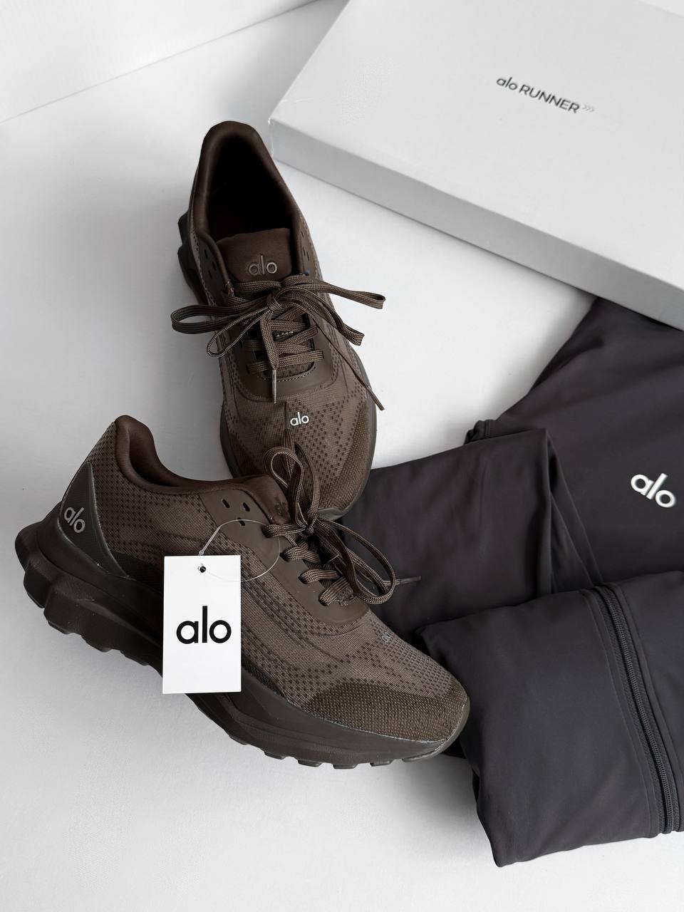 Alo Yoga Runner Brown - Зображення 5