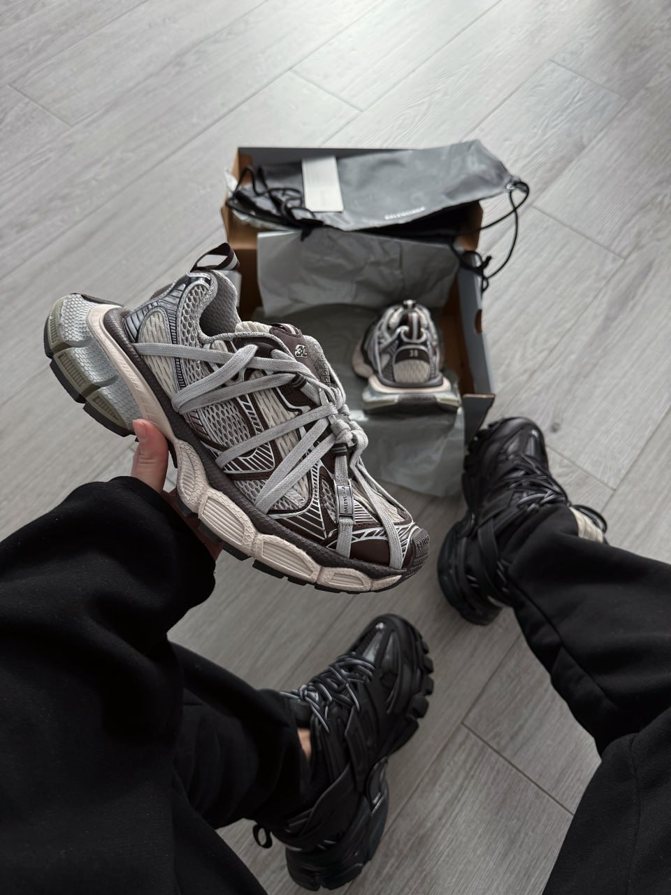 Balenciaga 3XL Extreme Lace Trainers Grey Brown - Зображення 4