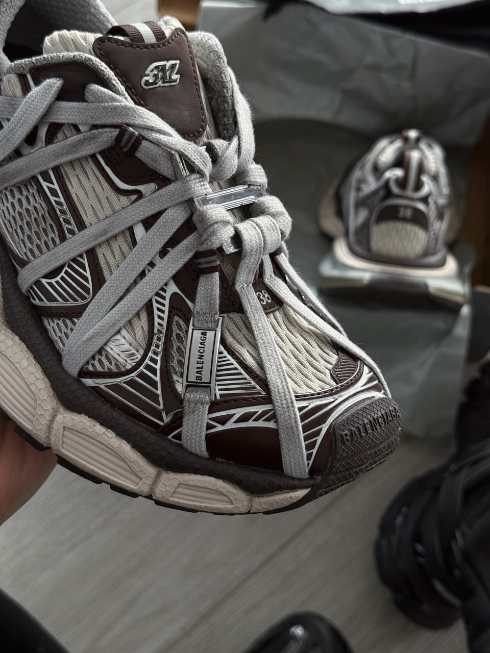 Balenciaga 3XL Extreme Lace Trainers Grey Brown - Зображення 7