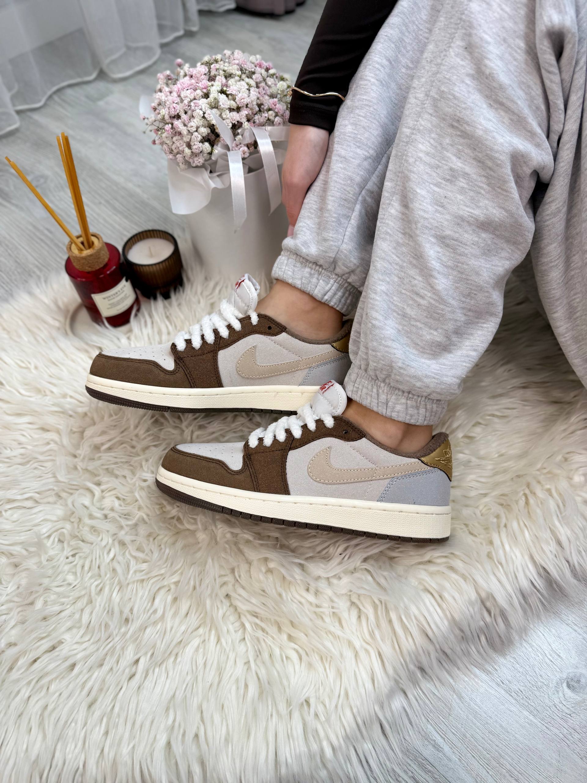 Air Jordan 1 Low Brown White