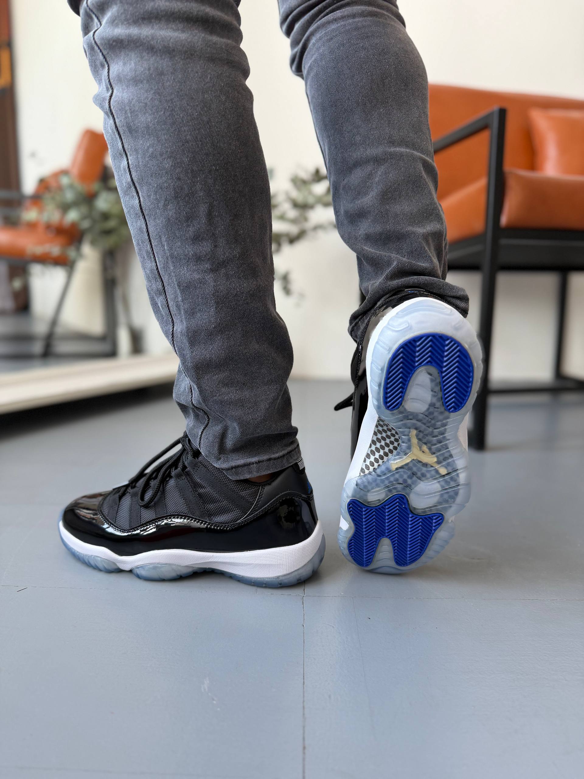 Nike Air Jordan 11 Retro Low Space Jam - Зображення 4