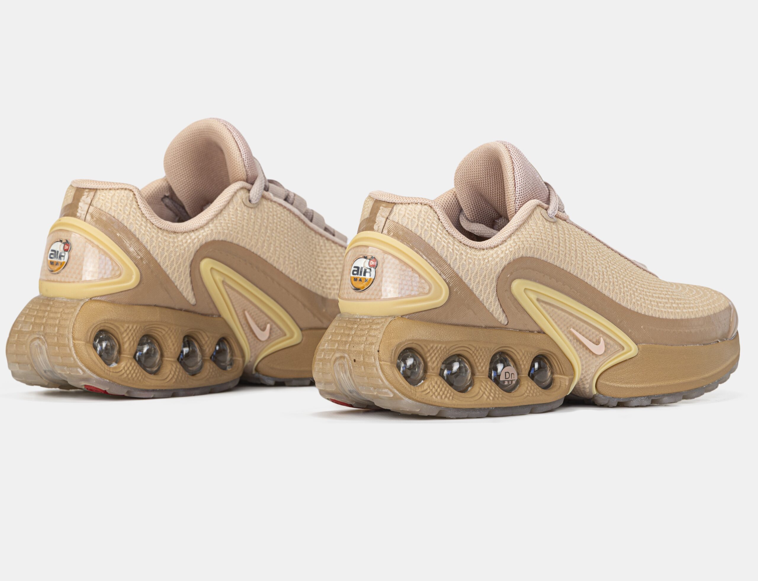 Nike Air Max Dn Isa Beige - Зображення 5
