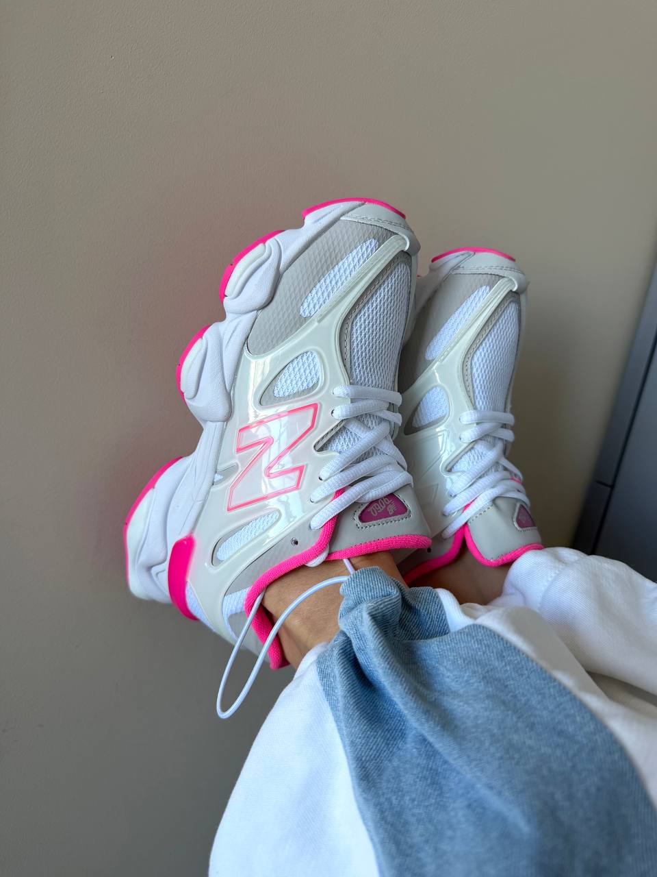 New Balance 9060 Caged Pink