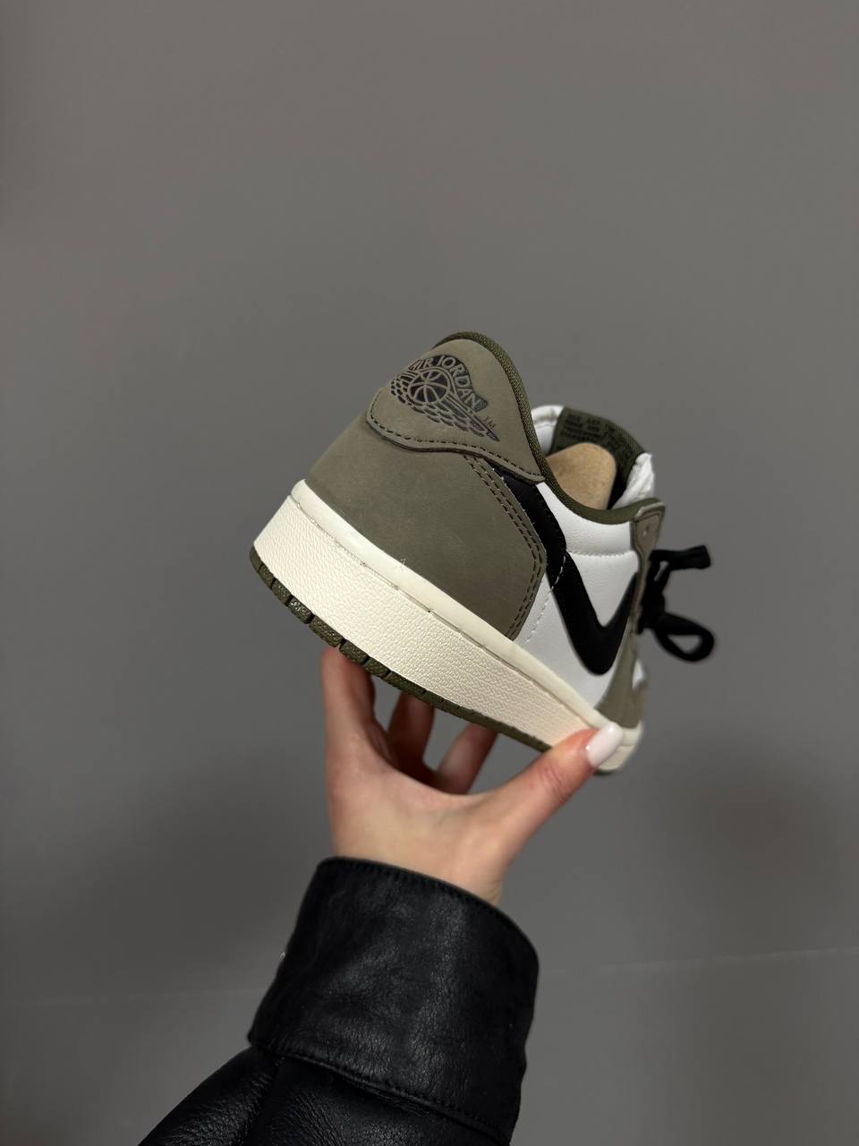 Air Jordan Retro 1 Medium Olive - Зображення 6