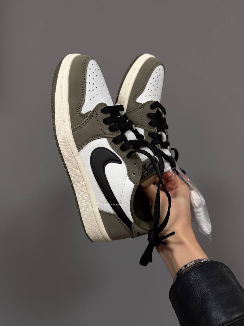 Air Jordan Retro 1 Medium Olive - Зображення 5