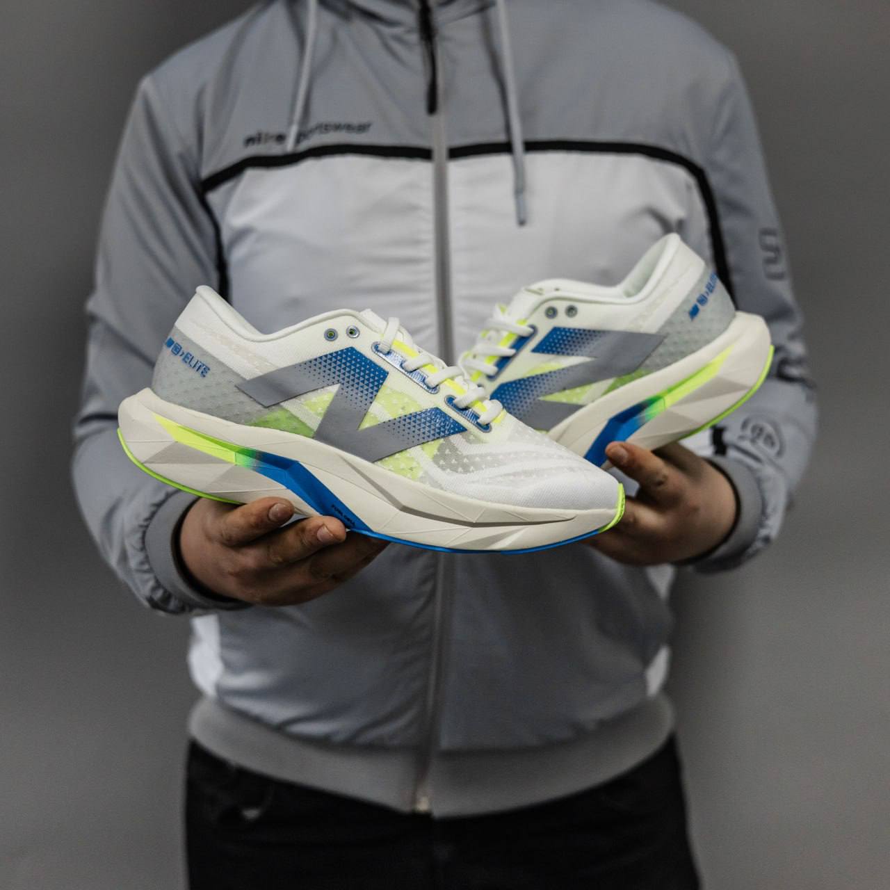 New Balance Elite V4 - Зображення 3