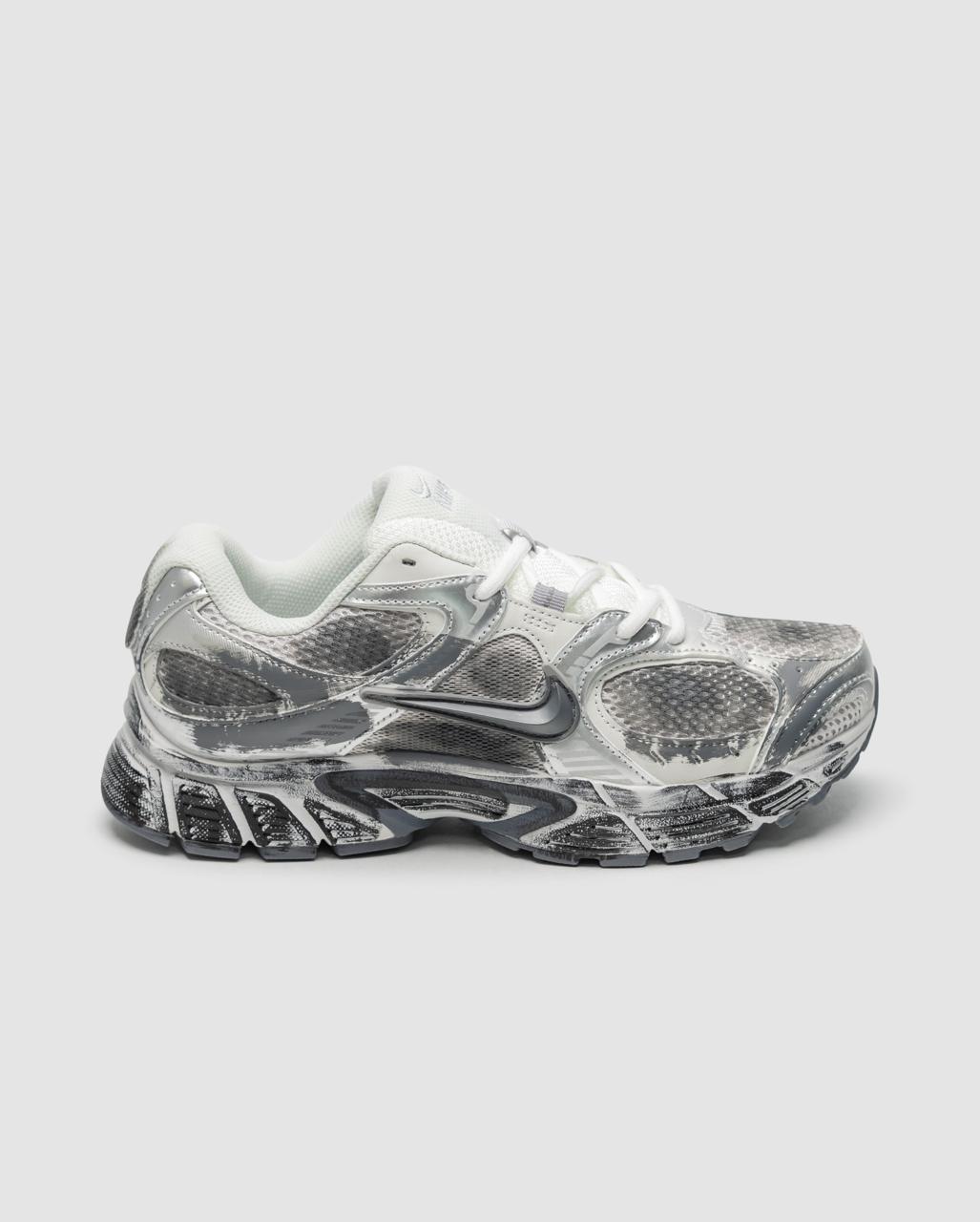 Nike Zoom Vomero V5 RNR Custom Grey