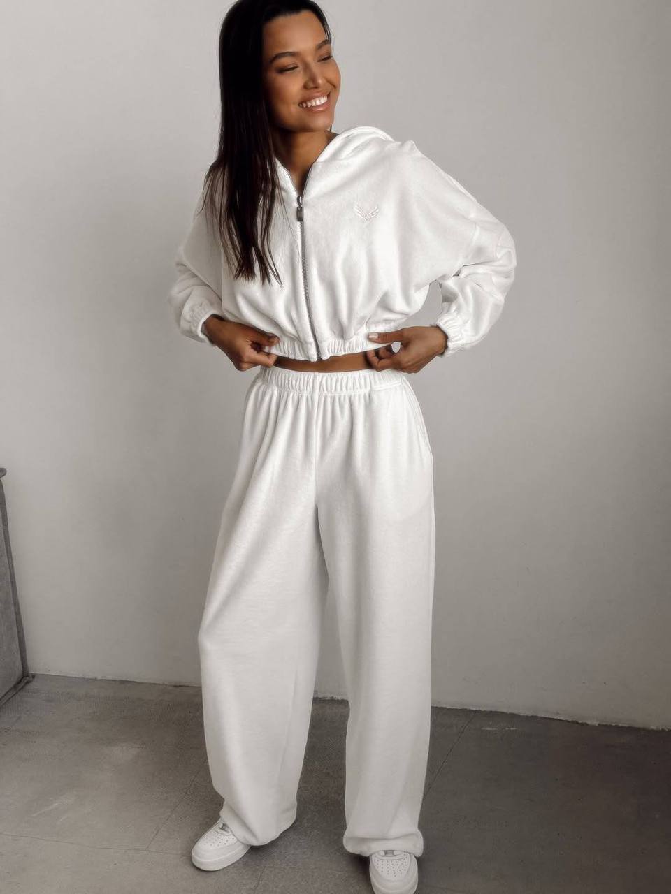 Жіночий костюм штани та худі п754р0