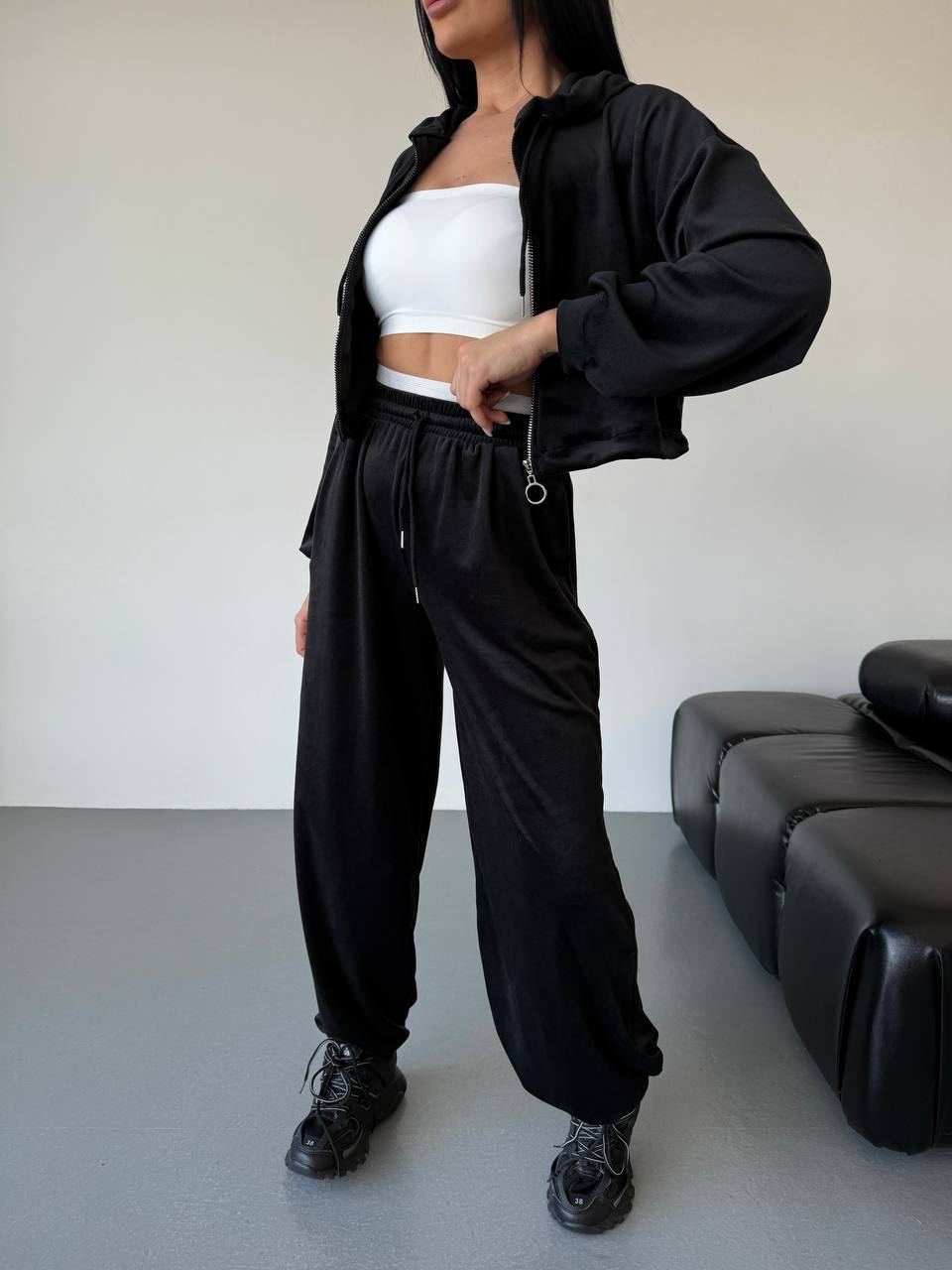 Велюровий костюм жіночий штани та кофта а09о5 - Зображення 2