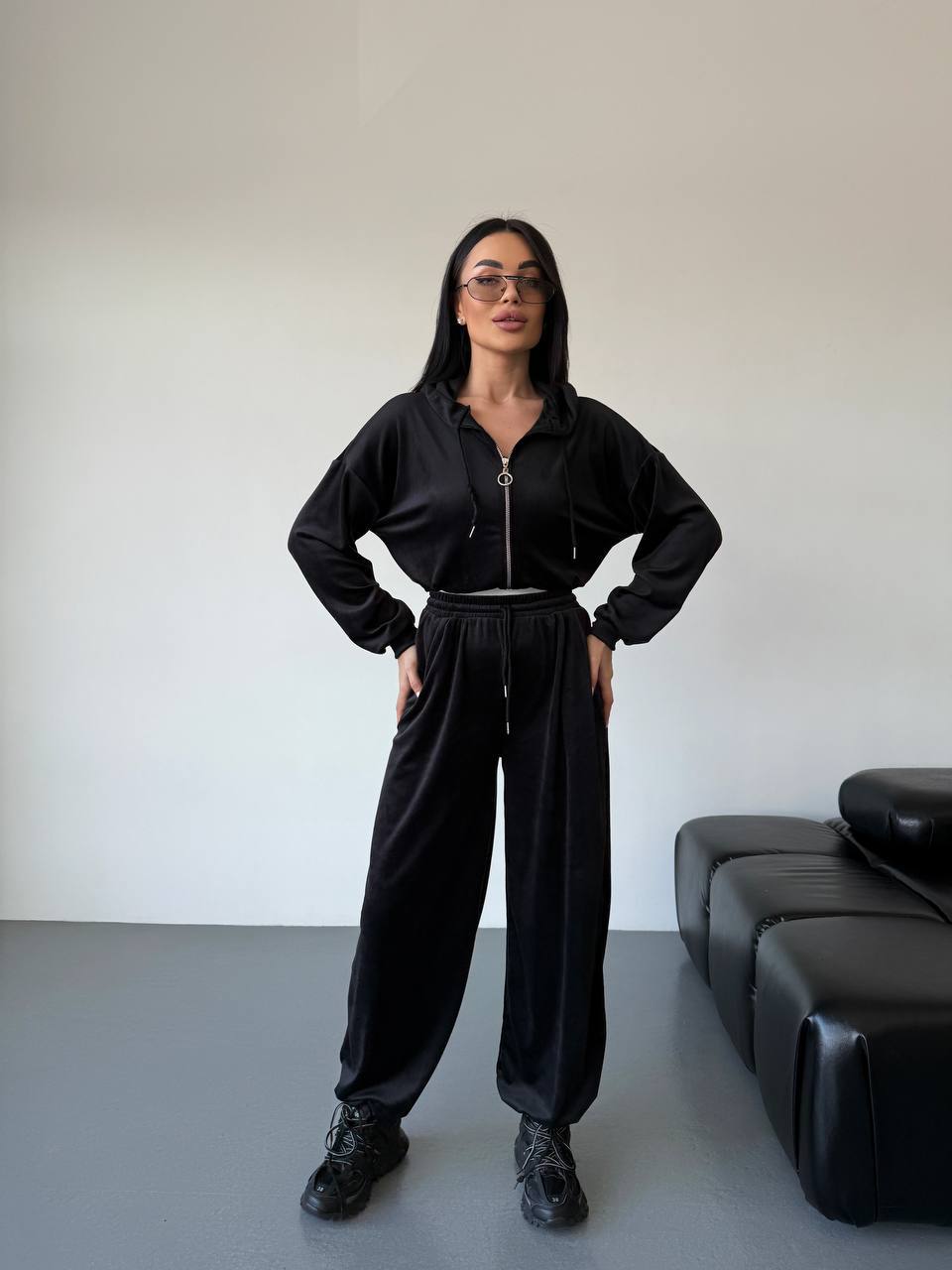 Велюровий костюм жіночий штани та кофта а09о5 - Зображення 3