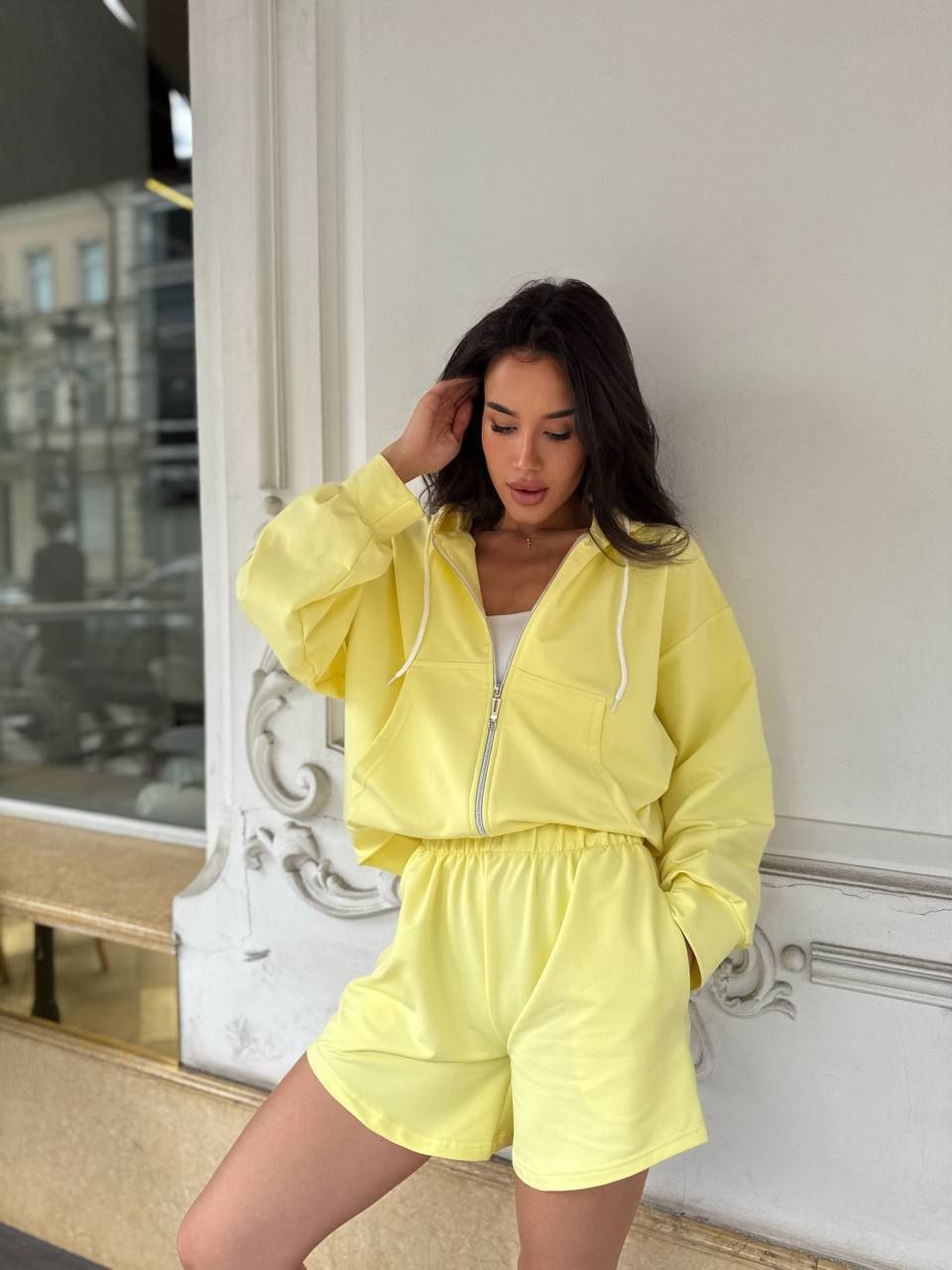 Жіночий спортивний костюм шорти та кофта а98т41