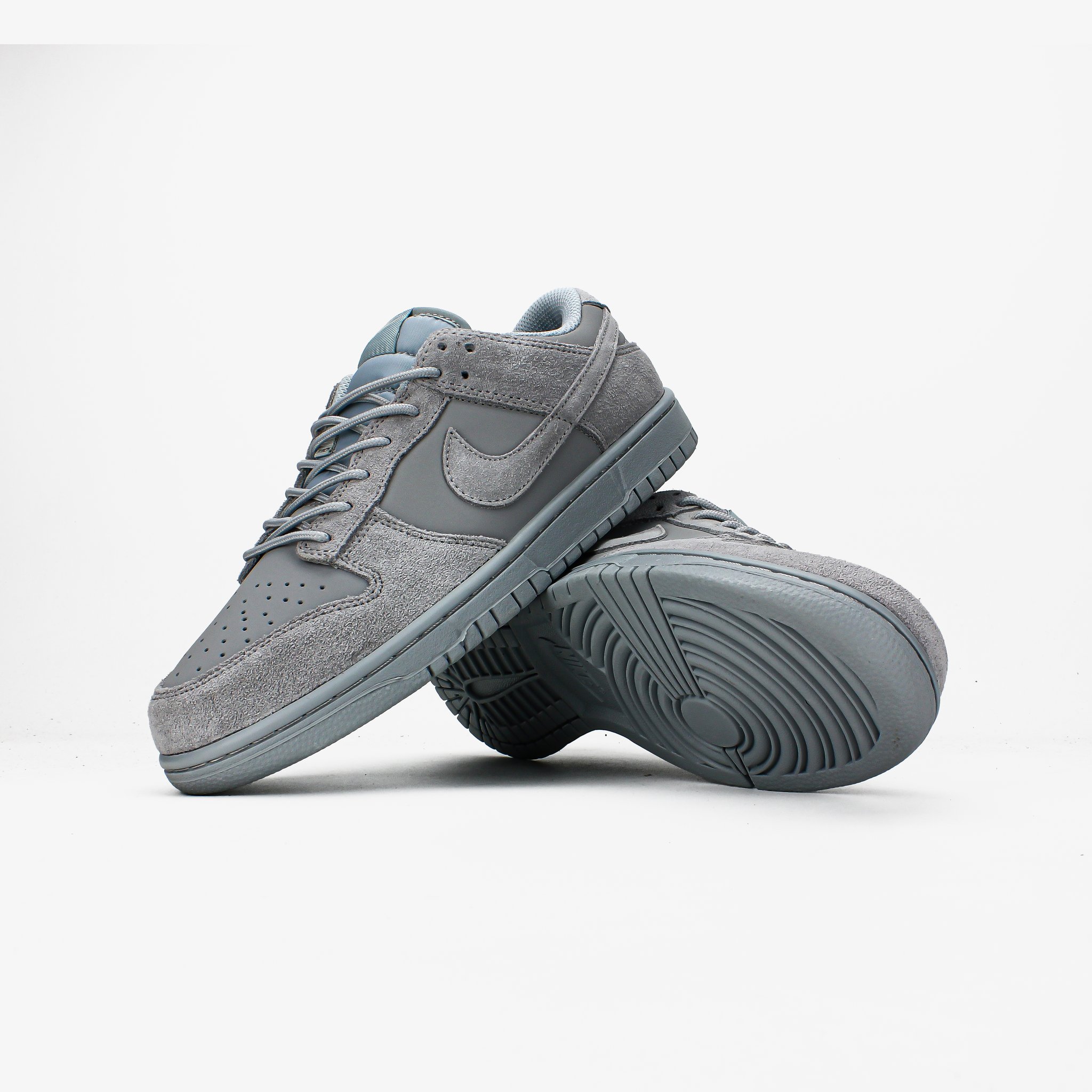 Nike Dunk Low Retro Se Wolf Grey - Зображення 4