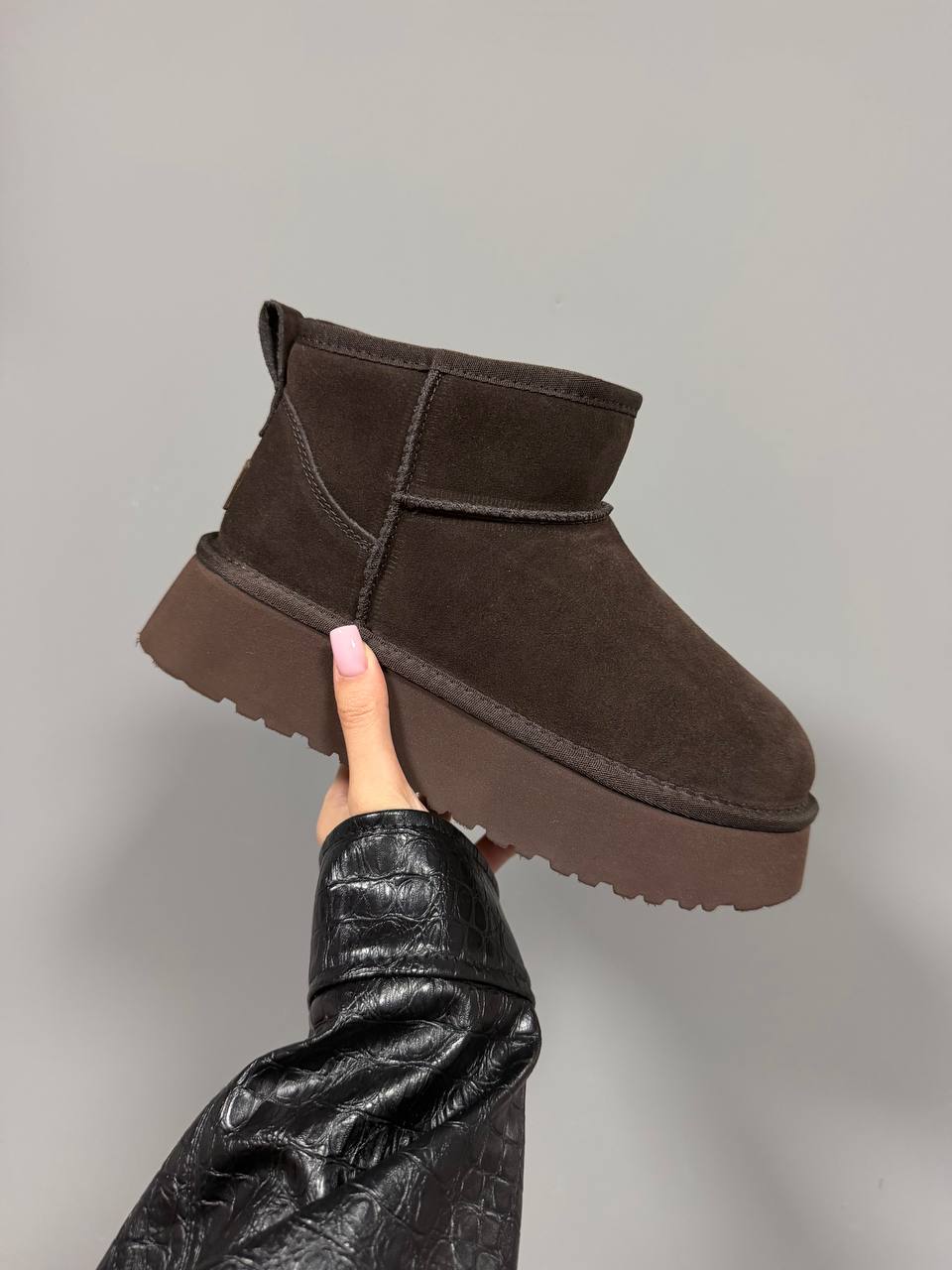 Ugg Ultra Mini Platform Dark Cacao Suede